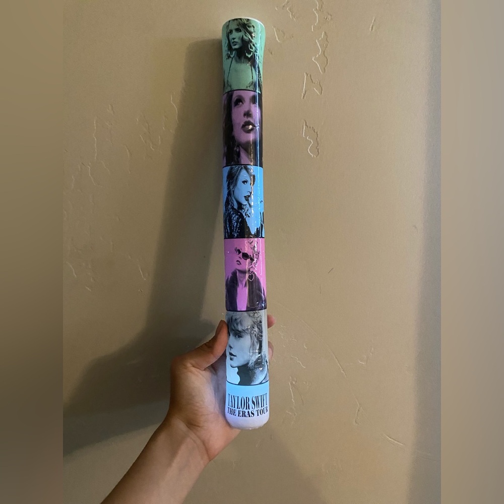 NEW ERAS TOUR LIGHT FROM THE CONCERT!